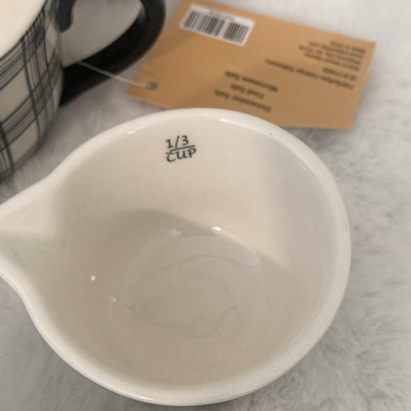 Robert Stanley Plaid Measuring Cups - Picture 9 of 10